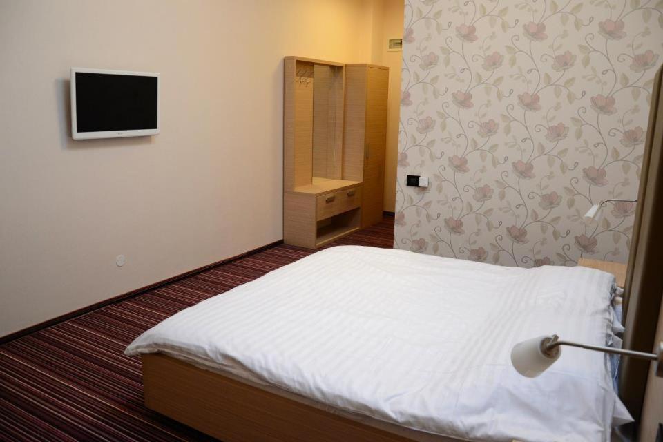 Zenti Plaza Hotel Drobeta Turnu Severin Quarto foto